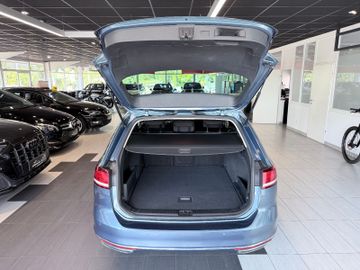Volkswagen Passat Variant - 9