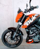 KTM Duke 200 Topzustand/ABS/135kg - NAKED BIKE VON 126 BIS 250 CCM