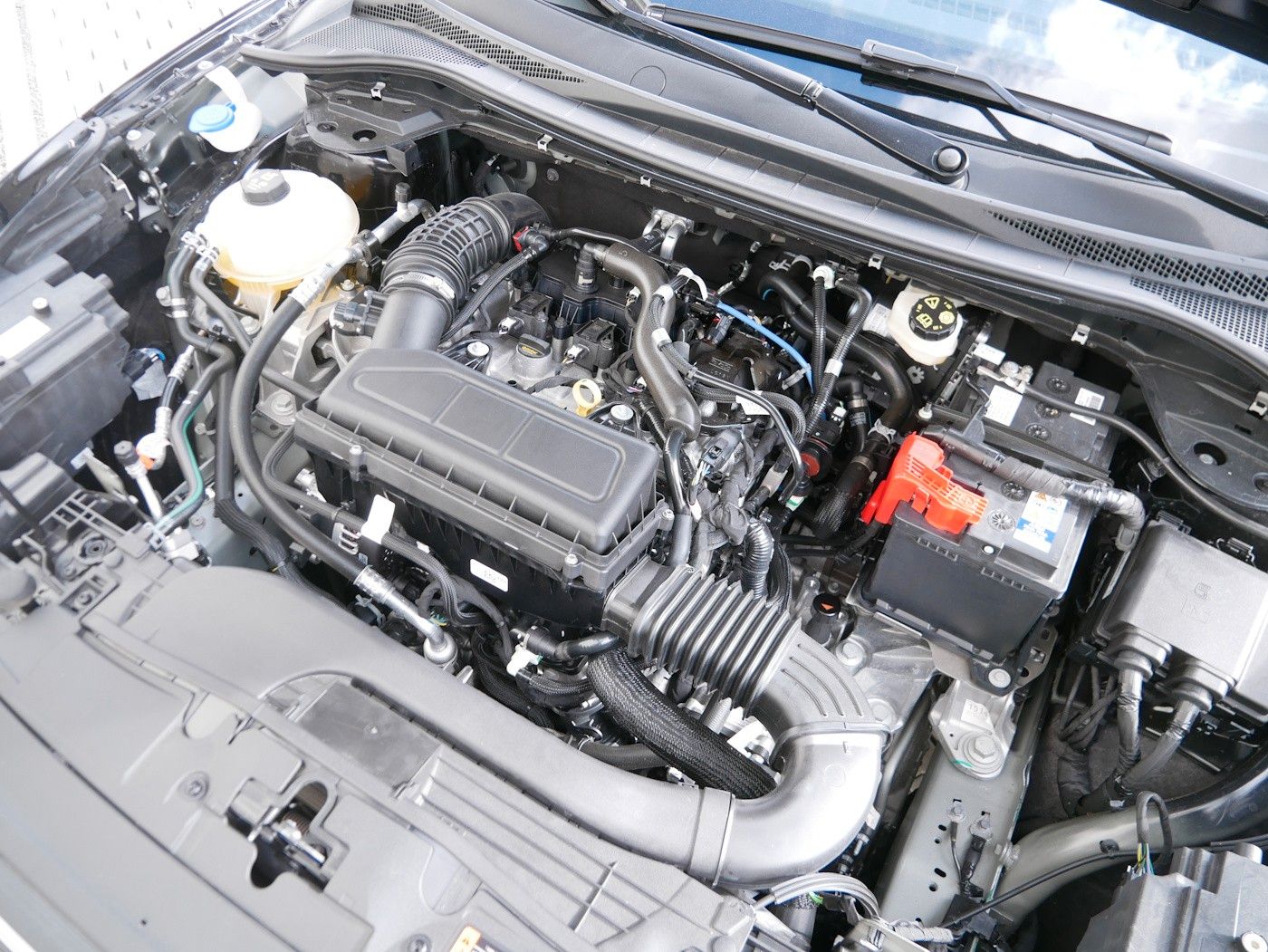 Fahrzeugabbildung Ford Kuga 1.5 ST-Line Autom. AHK Kamera Winter-Paket