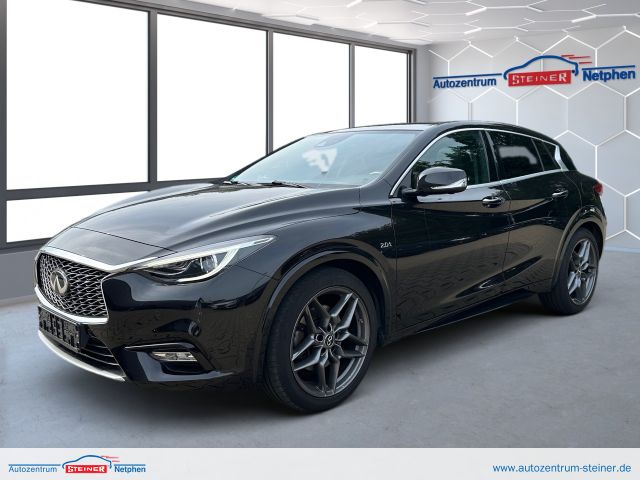 Infiniti Q30 DSG AWD 211 PS 360 Kamera Leder Klima Navi