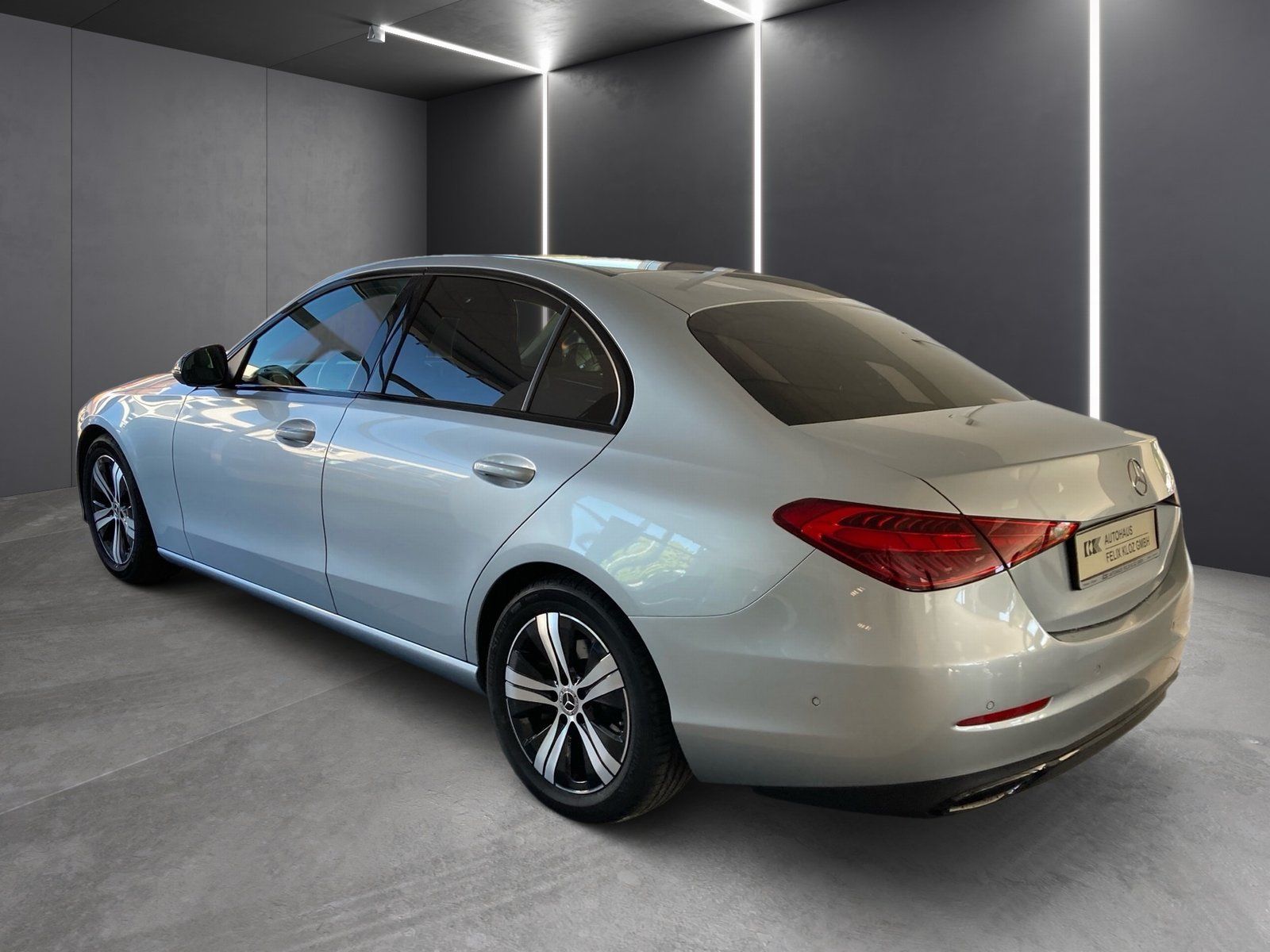 Fahrzeugabbildung Mercedes-Benz C 200 d Avantgarde*AHK*LED*Kamera*Night*Totwink*