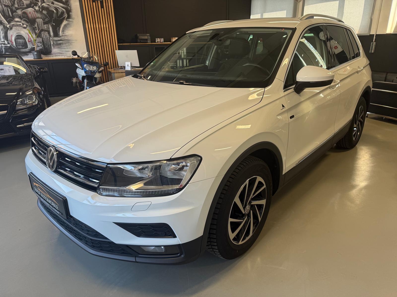 Volkswagen Tiguan 2.0 TDI Join AHK SHZ PDC NAVI ACC