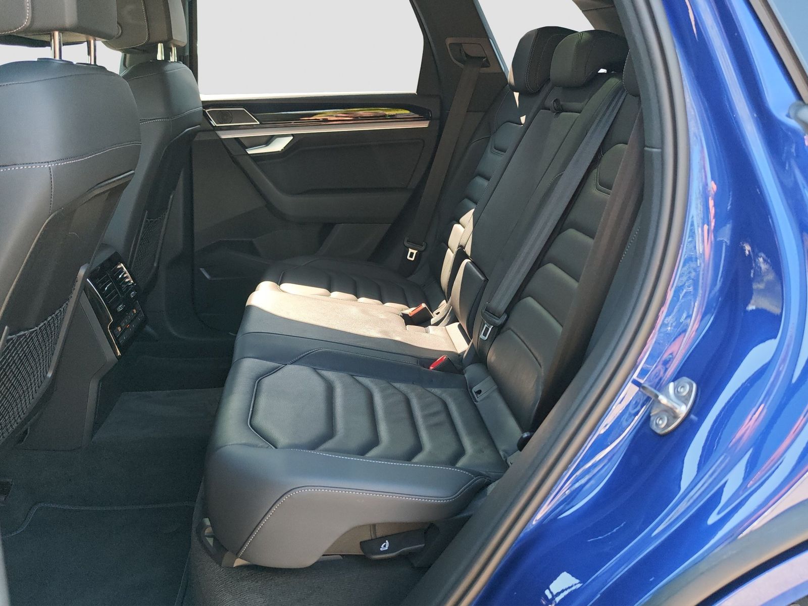 Volkswagen Touareg 3.0 eHybrid R DYNAUDIO Memory AHK LuftF foto 10