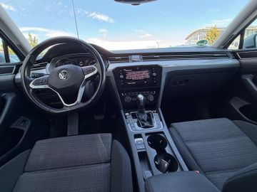 Volkswagen Passat Variant - 12