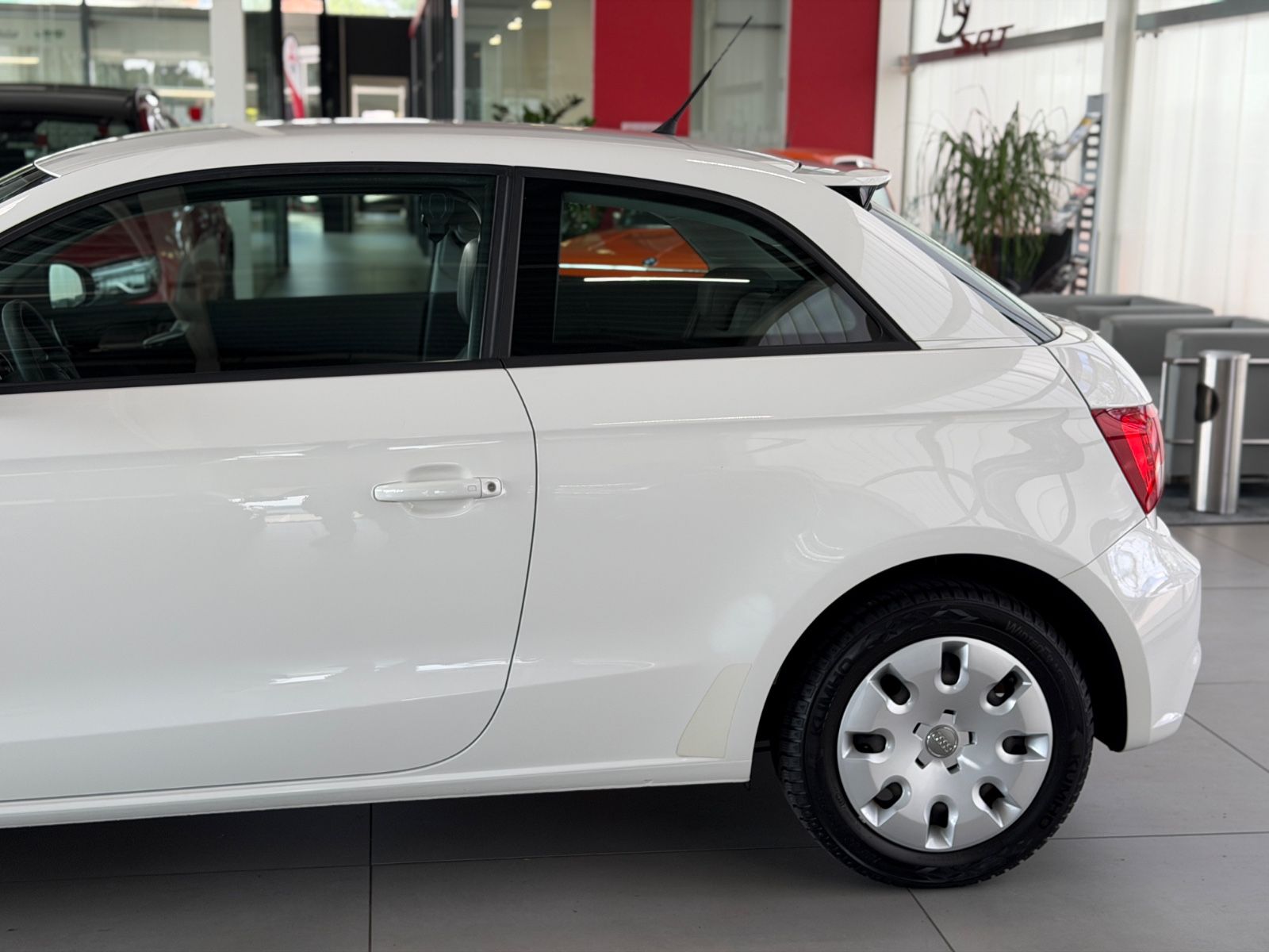 Fahrzeugabbildung Audi A1 1.0 TFSI 1.Hand Klima Tempomat Komfort Paket