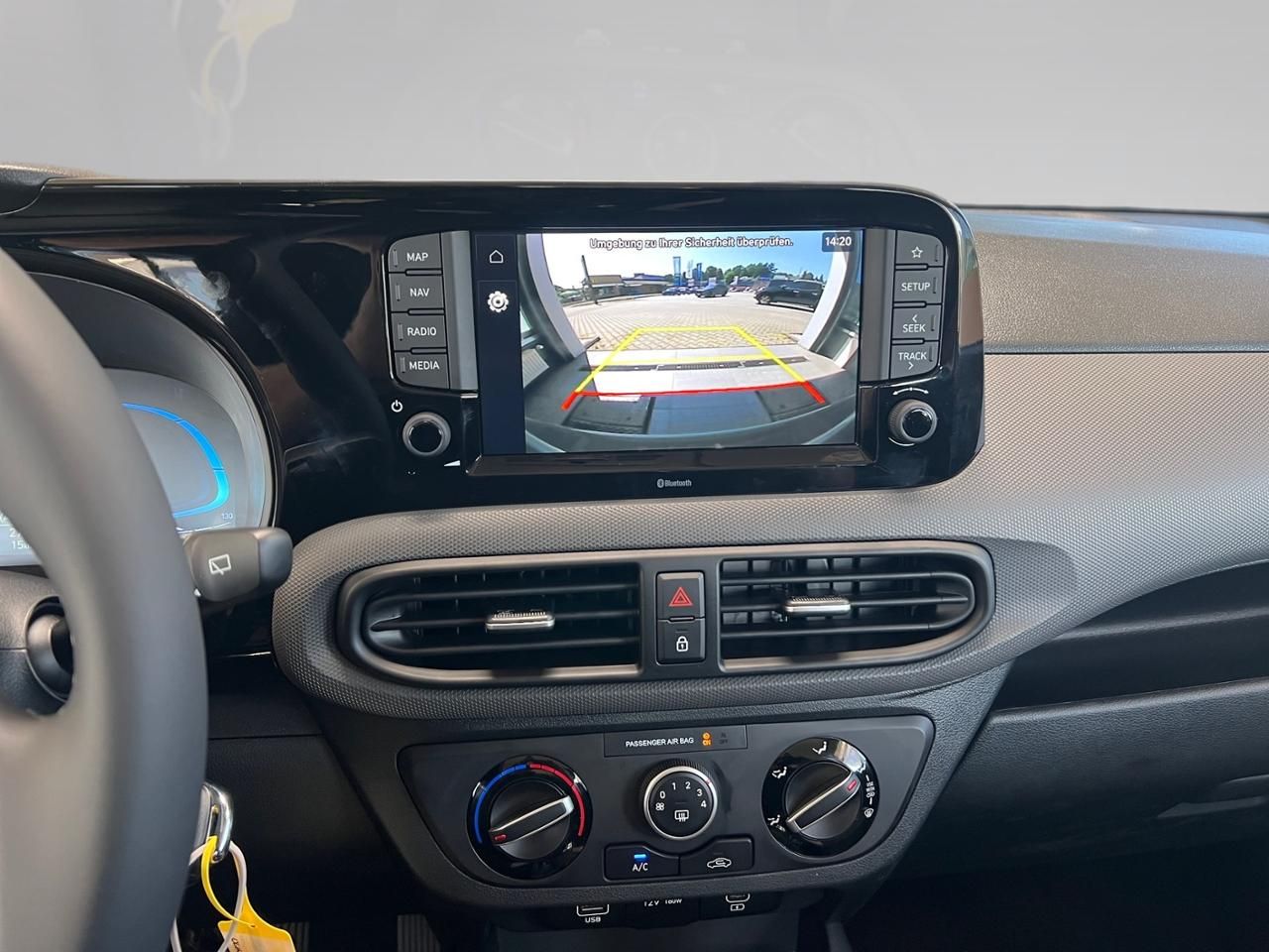 Fahrzeugabbildung Hyundai i10 SELECT *NAVI*KAMERA*CARPLAY*PDC*BT*RADIO*