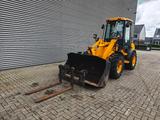 JCB 409 Bucket + Forks! - JCB LKWs