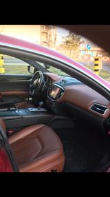 Maserati Ghibli 3.0 V6 Diesel 275HP - - rote Maserati Ghibli