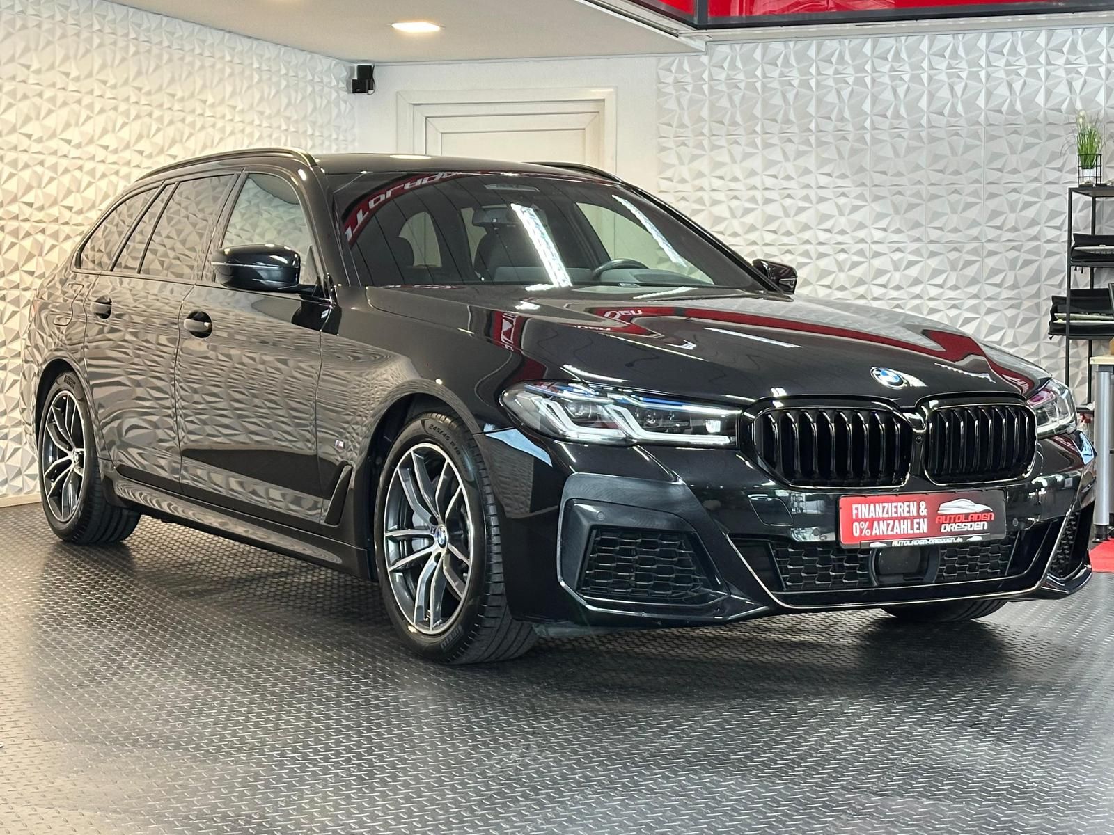 BMW 540i xDRIVE M SPORT PAKET *ACC#LASER#SHZ#HUD#VC - Image 2