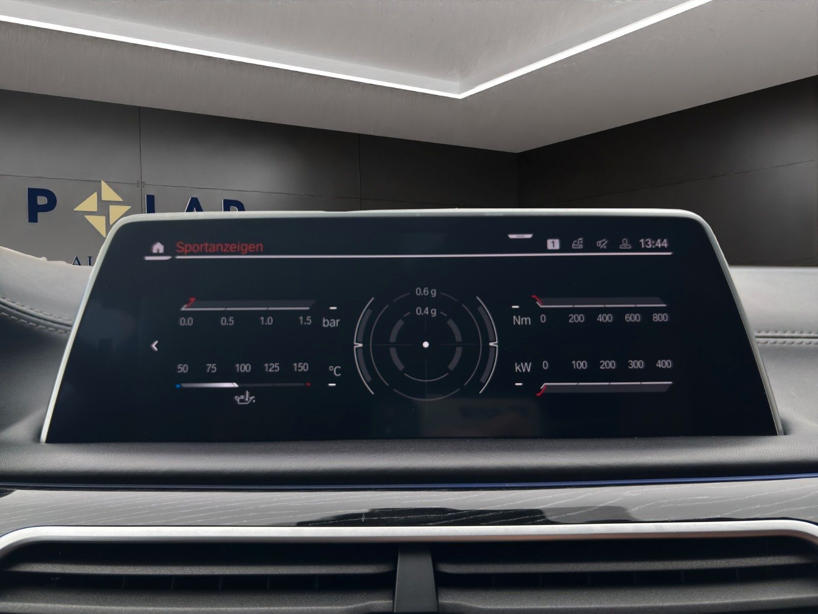 Fahrzeugabbildung BMW 750Li xDrive HUD/Skylounge/H&K/Massage/Luftf.