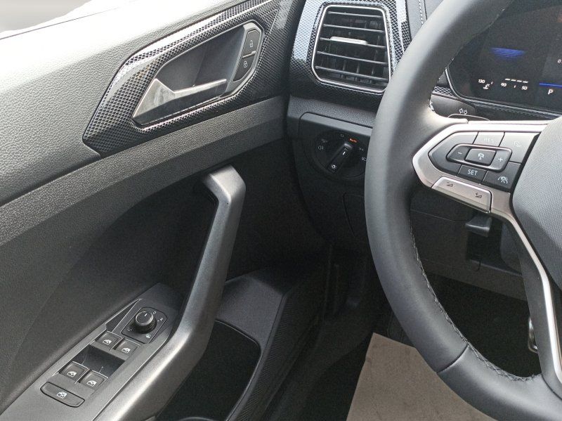 Fahrzeugansicht 9 Fahrzeugabbildung Volkswagen T-Cross 1.0 TSI R-Line DSG