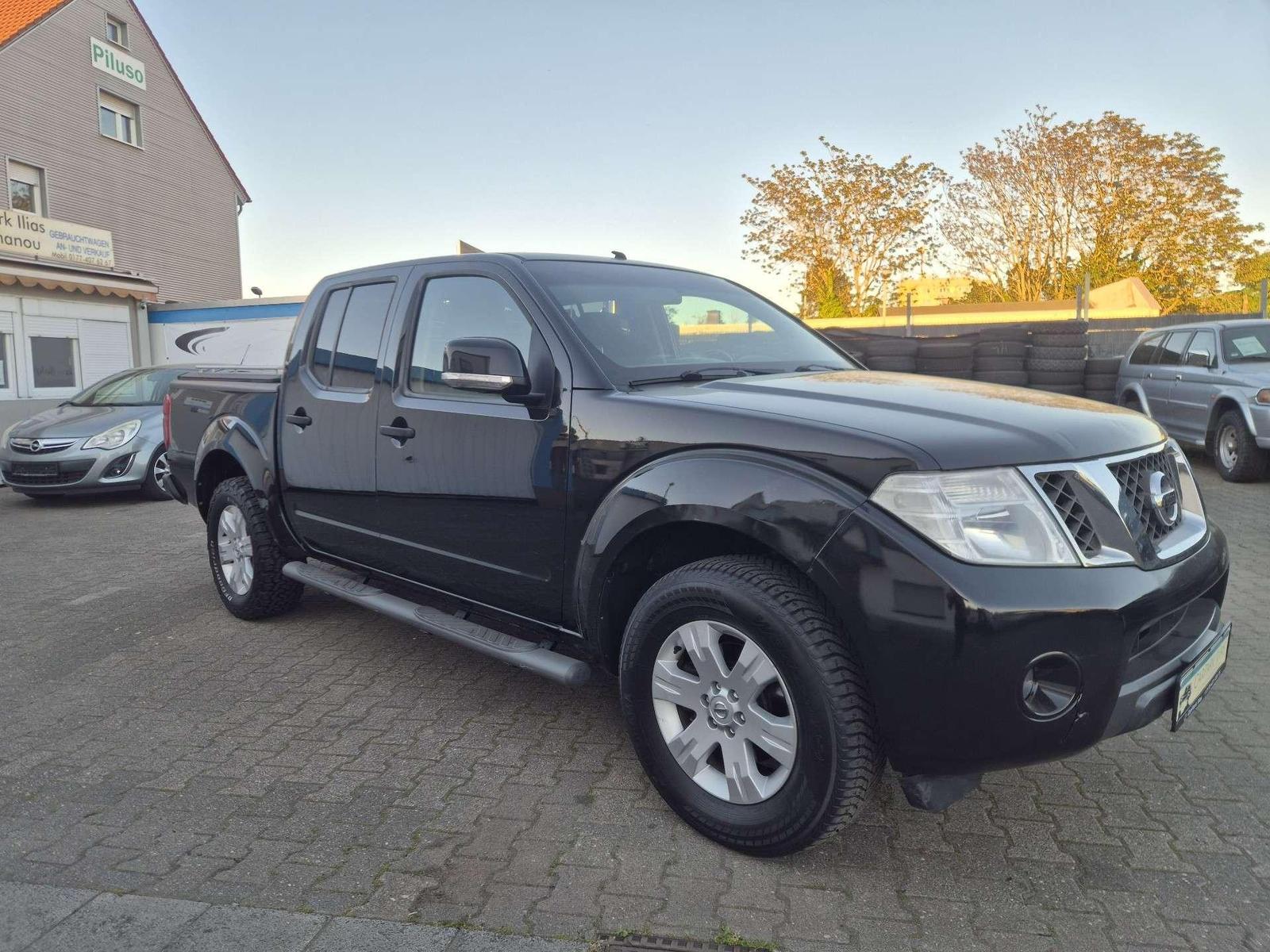 Nissan Navara Double Cab SE 4X4 *AHK 3.0T/ Mountain Top