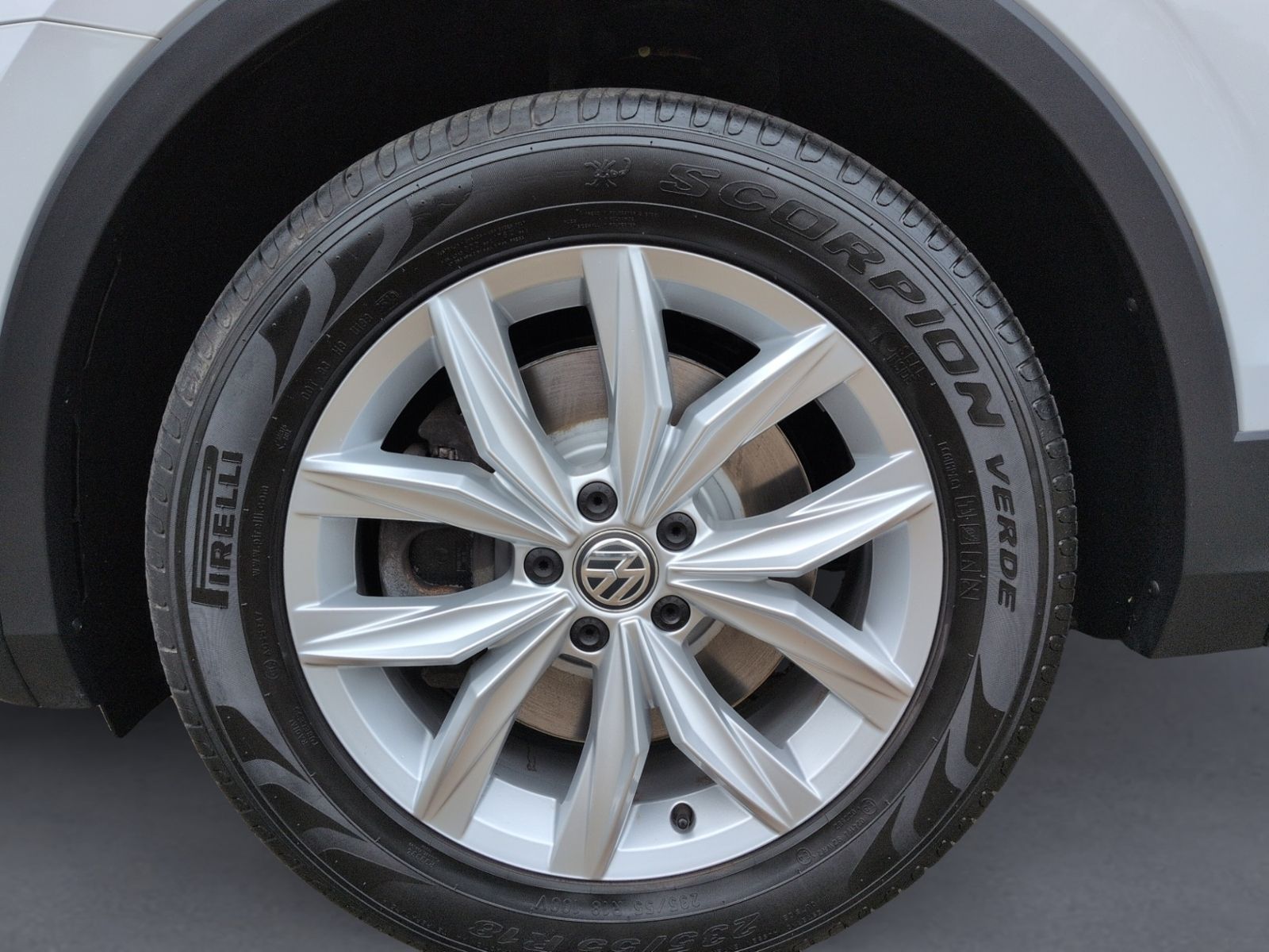 Tiguan 2.0 TDI DSG 4M Highline AHK+PANO+Head-UP