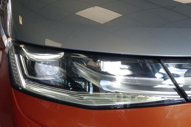 VOLKSWAGEN T7 MULTIVAN LIFE eHYBRID 150ch - PORTES ÉLECTRIQUES - CUIR - SIÈGES VENTILÉS ET MASSANTS - MATRIX LED - ACC