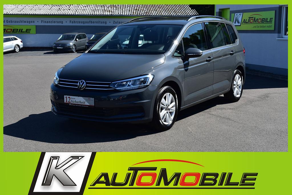Volkswagen Touran 15TSI Comfort LEDACCKamera7SitzerAHK 2023