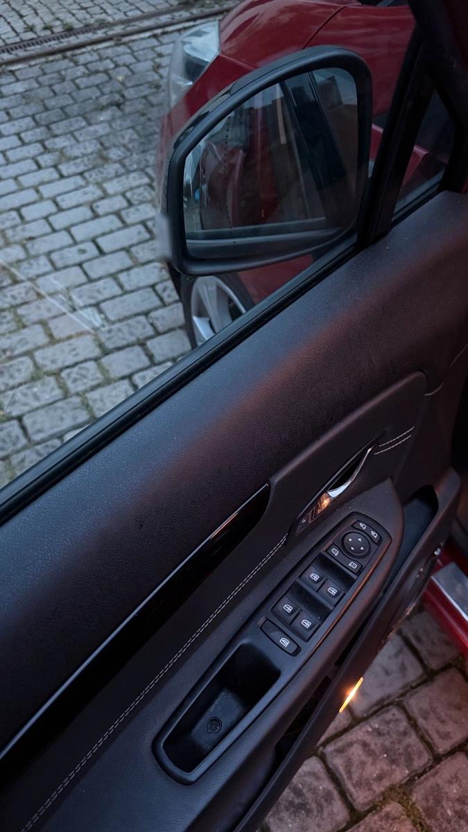 Renault Scenic 2012 — photo 12