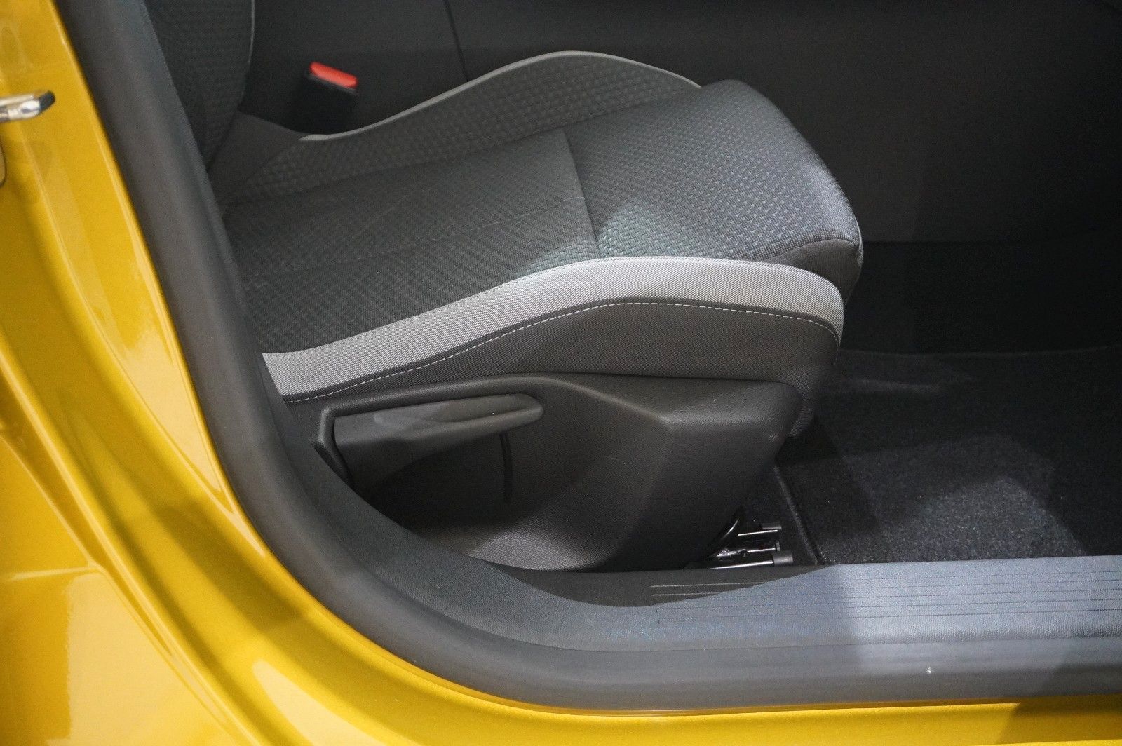 Fahrzeugabbildung Opel Astra L Lim. 1.6 HYBRID EDIT. NAVI/SPORT/KAMERA