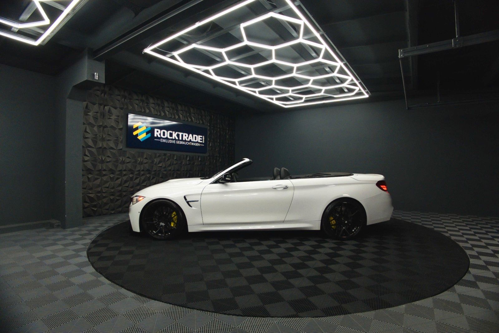 Fahrzeugabbildung BMW M4 Cabrio Performance Carbon 533PS Stage 2
