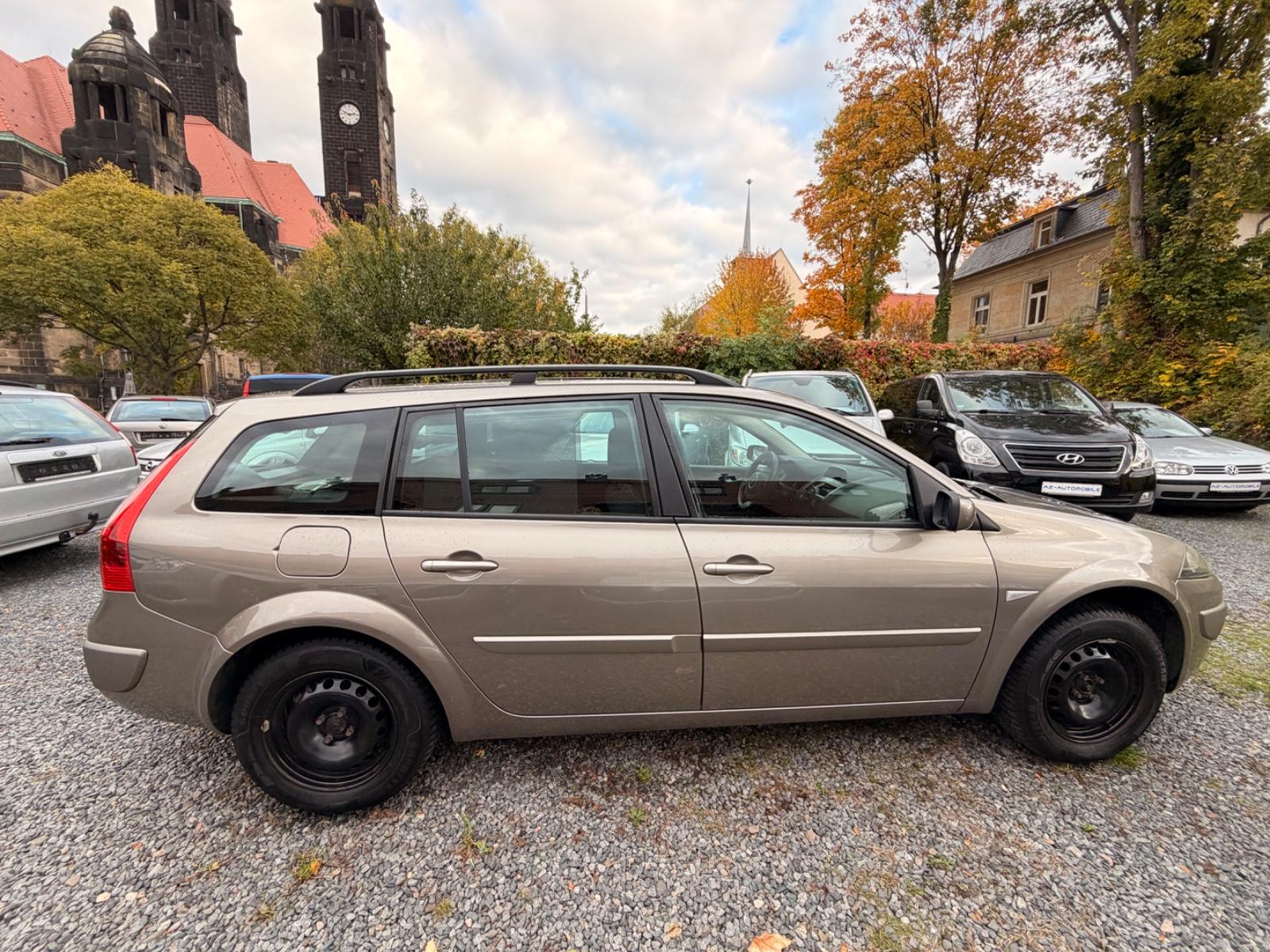 Renault Megane 2009 — двигун 1.598 cm³, 111 HP (82kW)