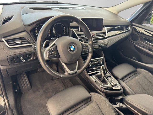 Fahrzeugabbildung BMW 220i Gran Tourer Sport Line Autom.+LED+HUD+AHK