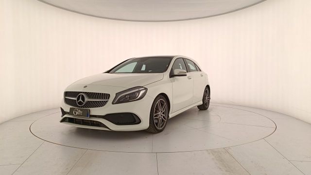 Mercedes-Benz Classe A - W176 - A 180 Premium au