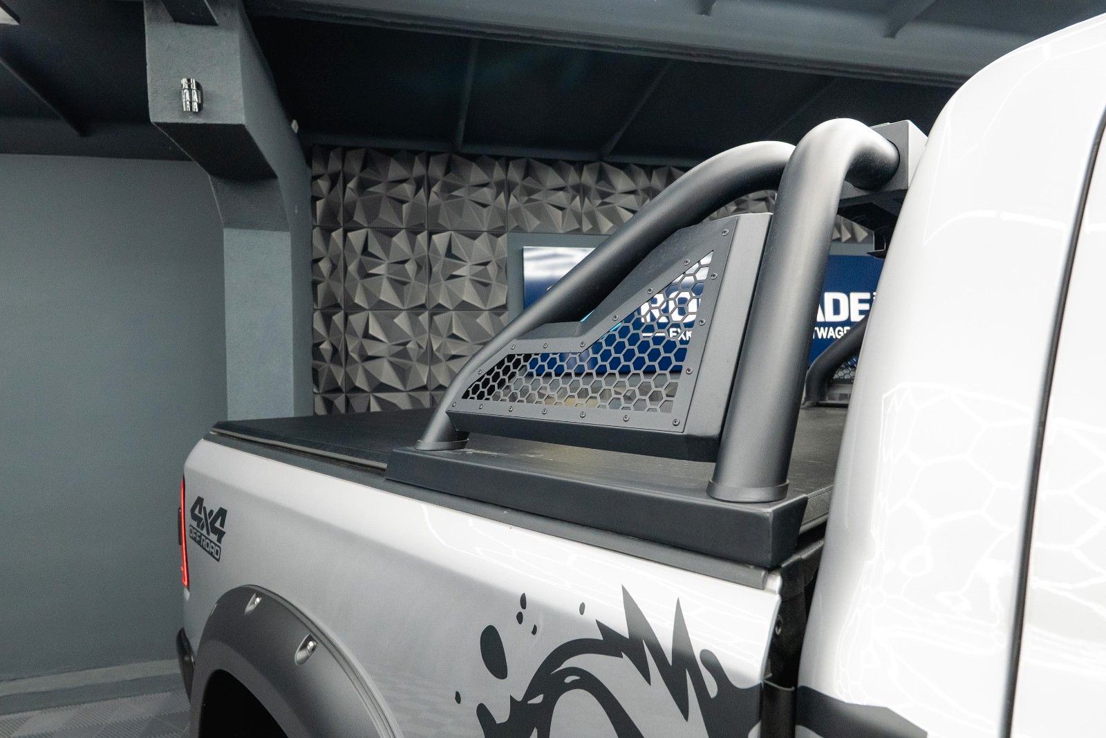 Fahrzeugabbildung Dodge RAM 5.7 V8 HEMI 4x4 OFFROAD LONGBED Seilwinde 5T