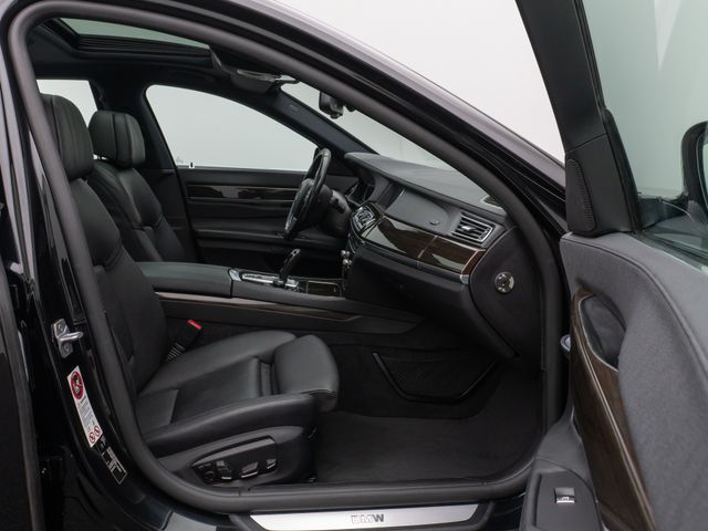 Foto Nummer 23: BMW 740d