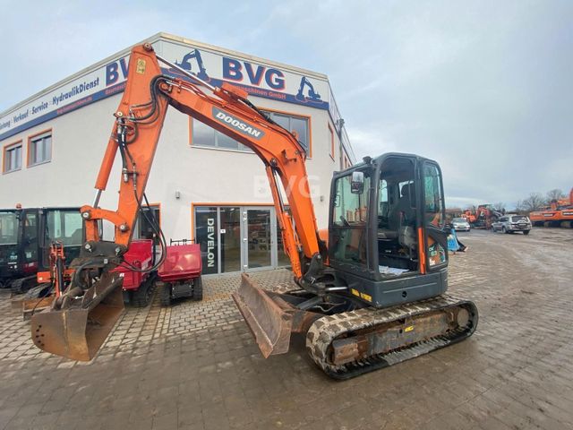 Doosan DX63-3