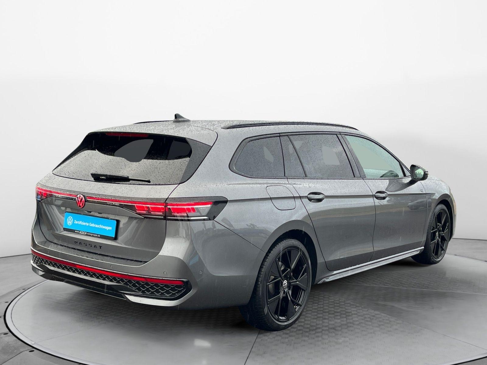 Volkswagen Passat Variant 2.0TDI R-Line DSG AHK Leder Pano 
