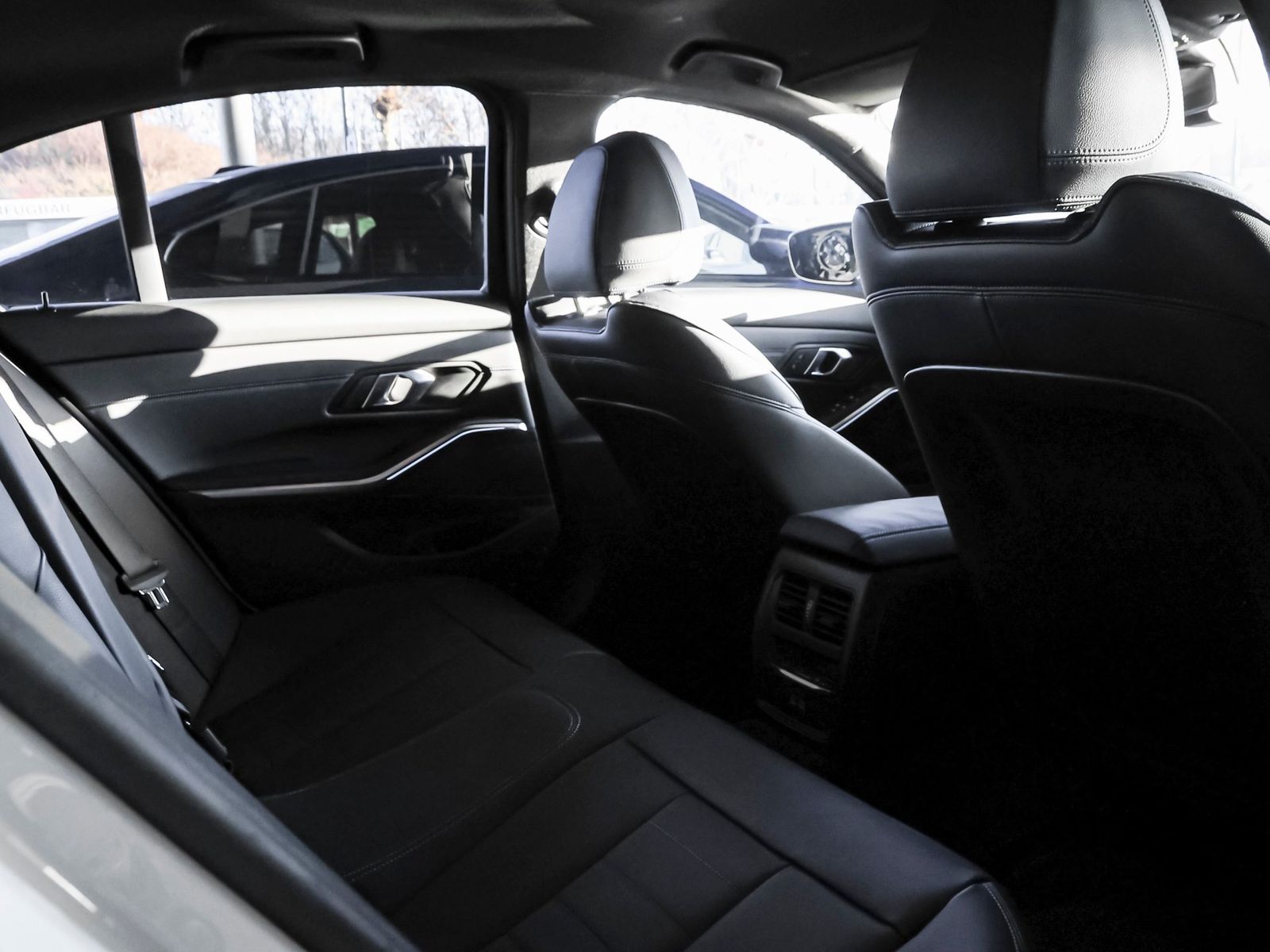 BMW 330 - Bild 3