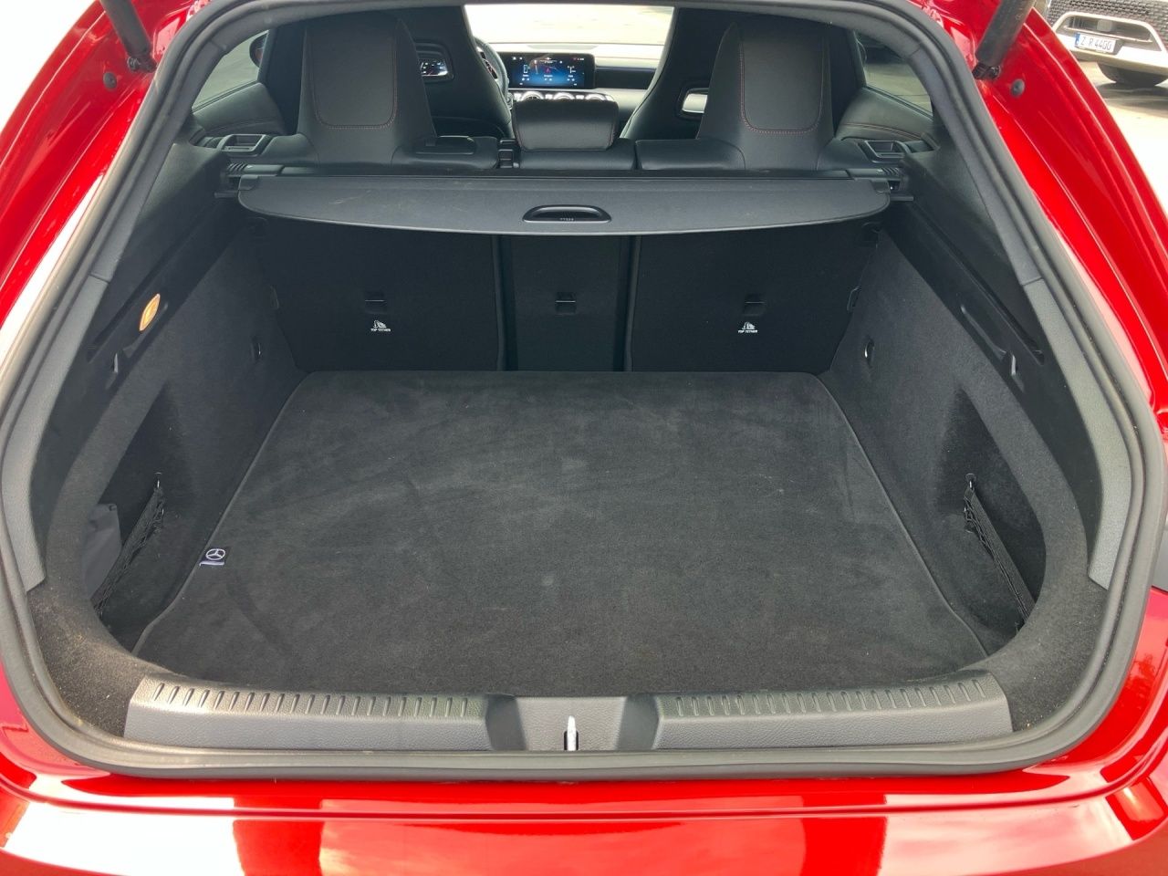Fahrzeugabbildung Mercedes-Benz CLA 180 SB AMG+NIGHT+AHK+LENKRADHEIZ+AMBIENTE+