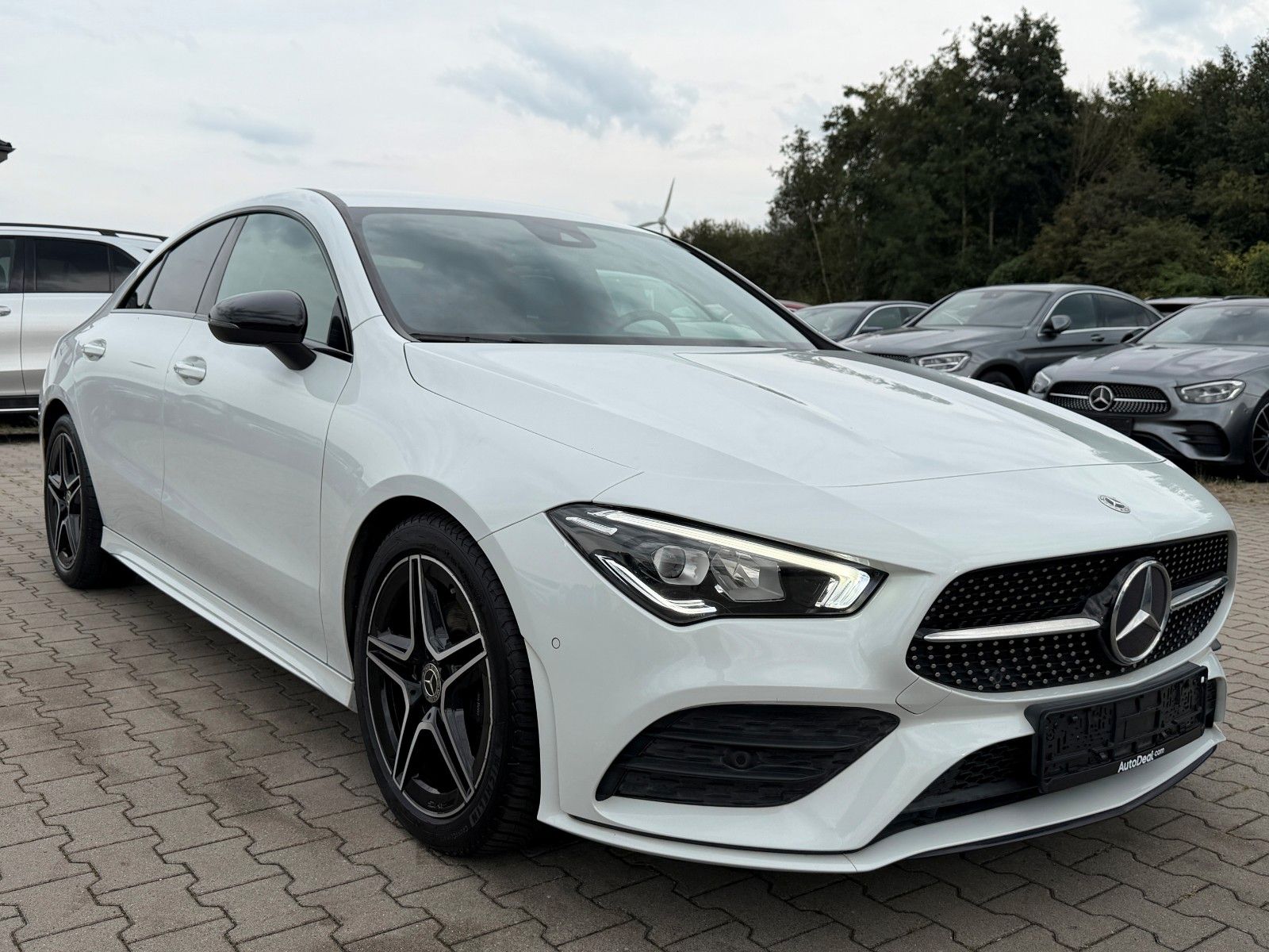 Mercedes-Benz CLA 180d AMG Line Night-Paket Ambient light foto 3