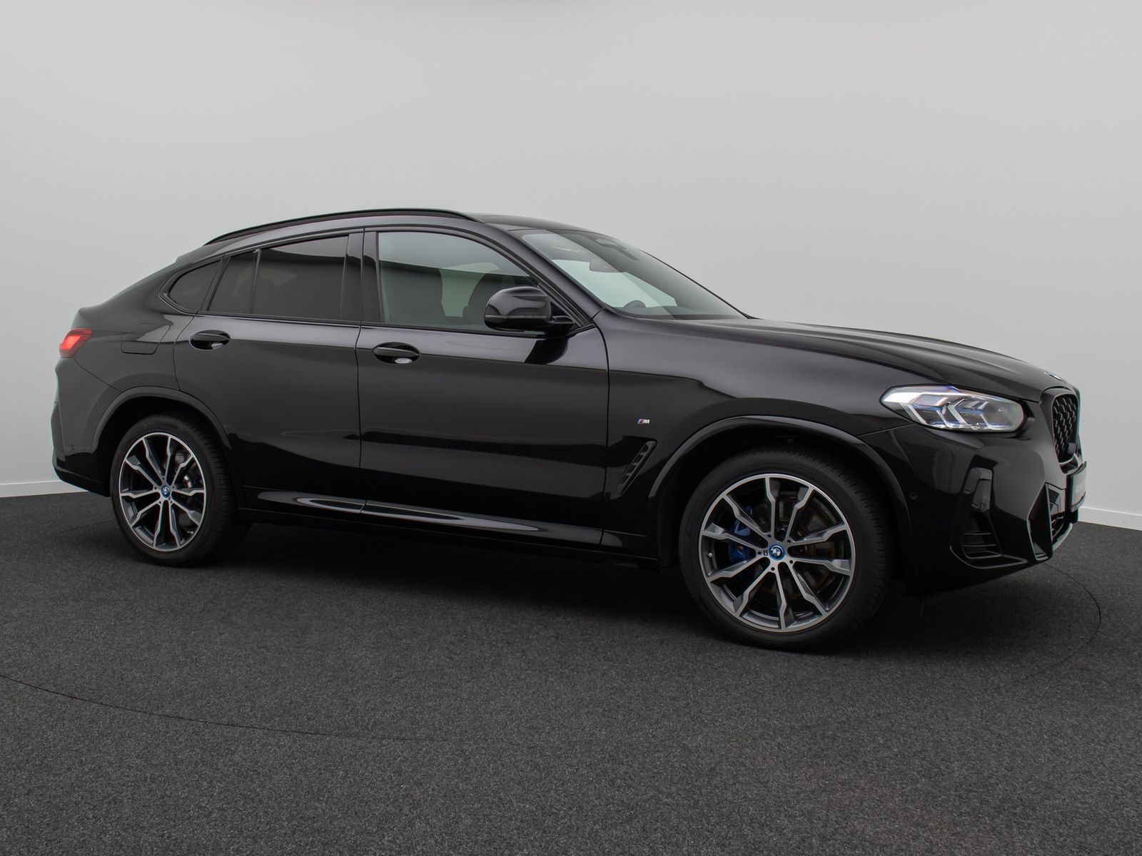 Fahrzeugabbildung BMW X4 xD20d M Sport Panorama HUD H/K DAB Laser AHK