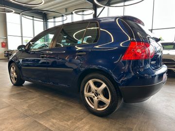 MYAUTOCENTER – Gebraucht- und Jahreswagen mit Werkstattservice in Pfaffenhofen Volkswagen Golf V Lim. Trendline *TÜV*Klima*