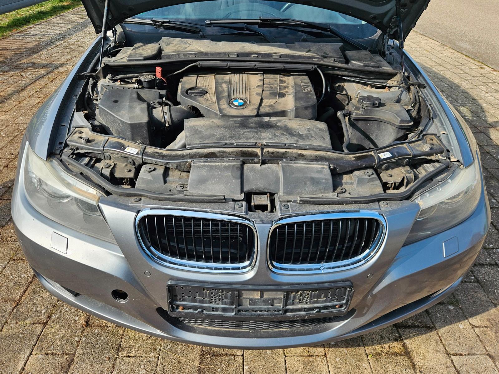 BMW 320 2011 — фото 14