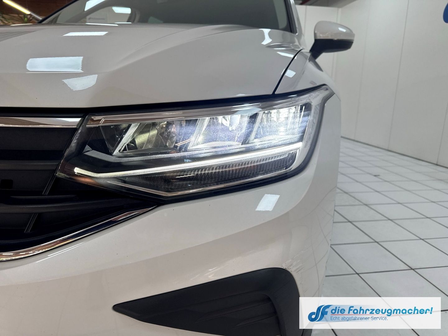 Fahrzeugabbildung Volkswagen Tiguan Life eHybrid 1.4 TSI EU6d Navi Digitales
