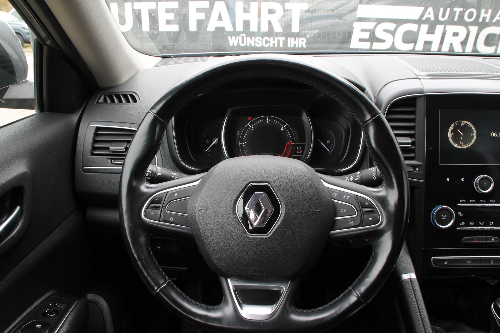 Fahrzeugabbildung Renault Koleos Life 4x4