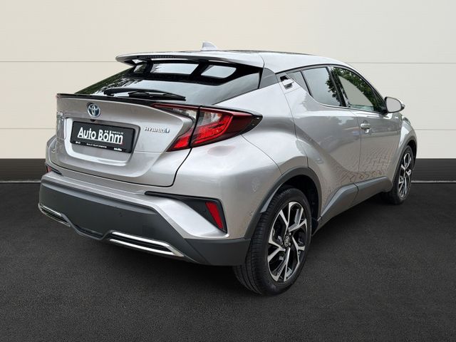 Toyota C-HR Hybrid Team D