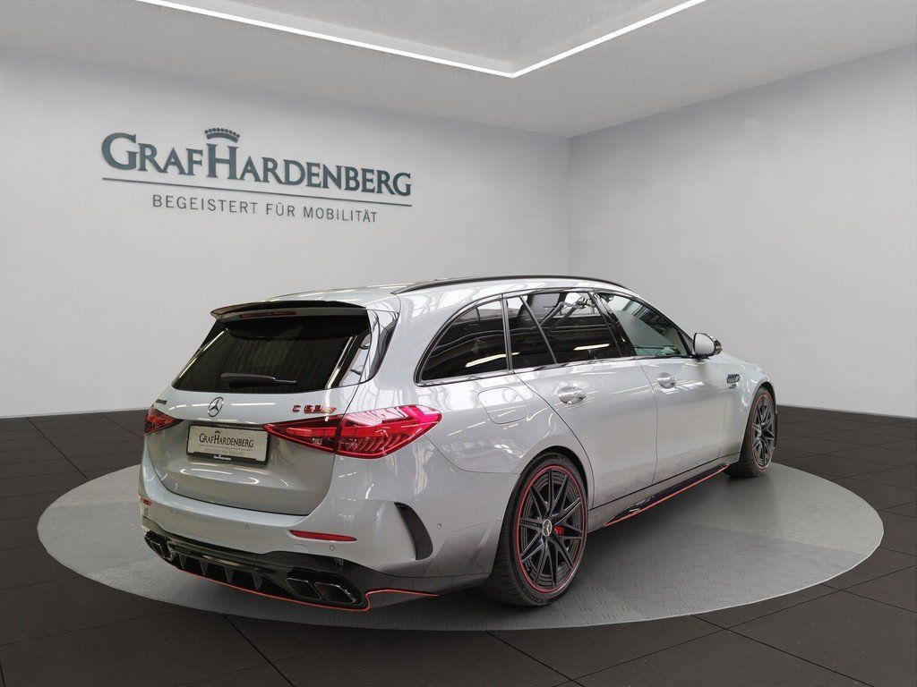 Mercedes-Benz C 63 AMG T 4M S E Performance Head-up-Display imagem 2
