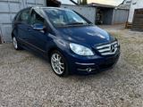 Mercedes-Benz B 200 Turbo.Pano.Leder.Xenon.SHZ.AHK. - Mercedes-Benz B 200: Turbo