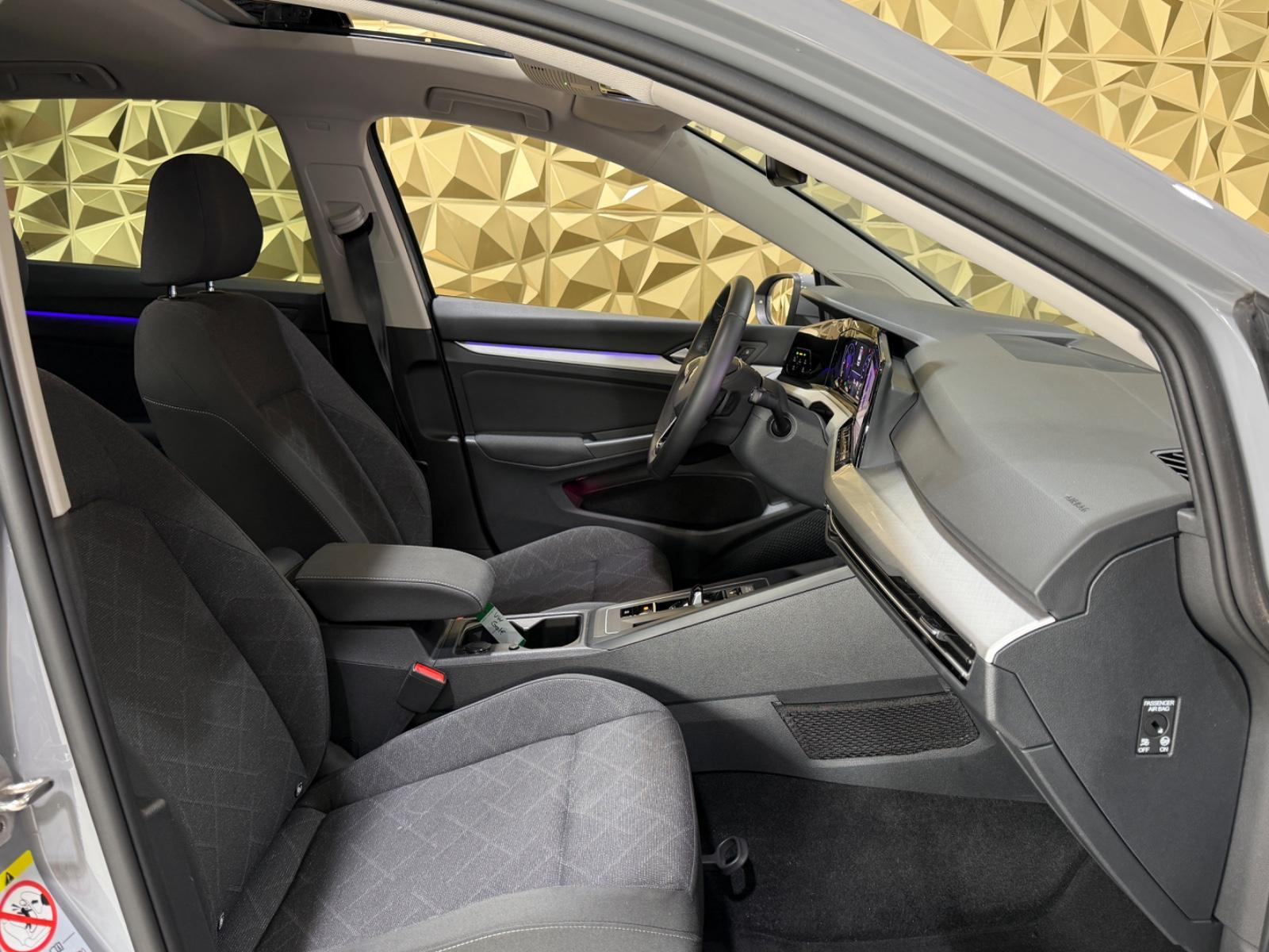 Volkswagen Golf VIII Lim. Life AUTOMATIK PANORAMA LED 1.HD, миниатюра 13