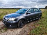 Toyota Avensis T25 Kombi  1.Hand TÜV neu - Toyota Avensis T25 mit Benzin-Antrieb