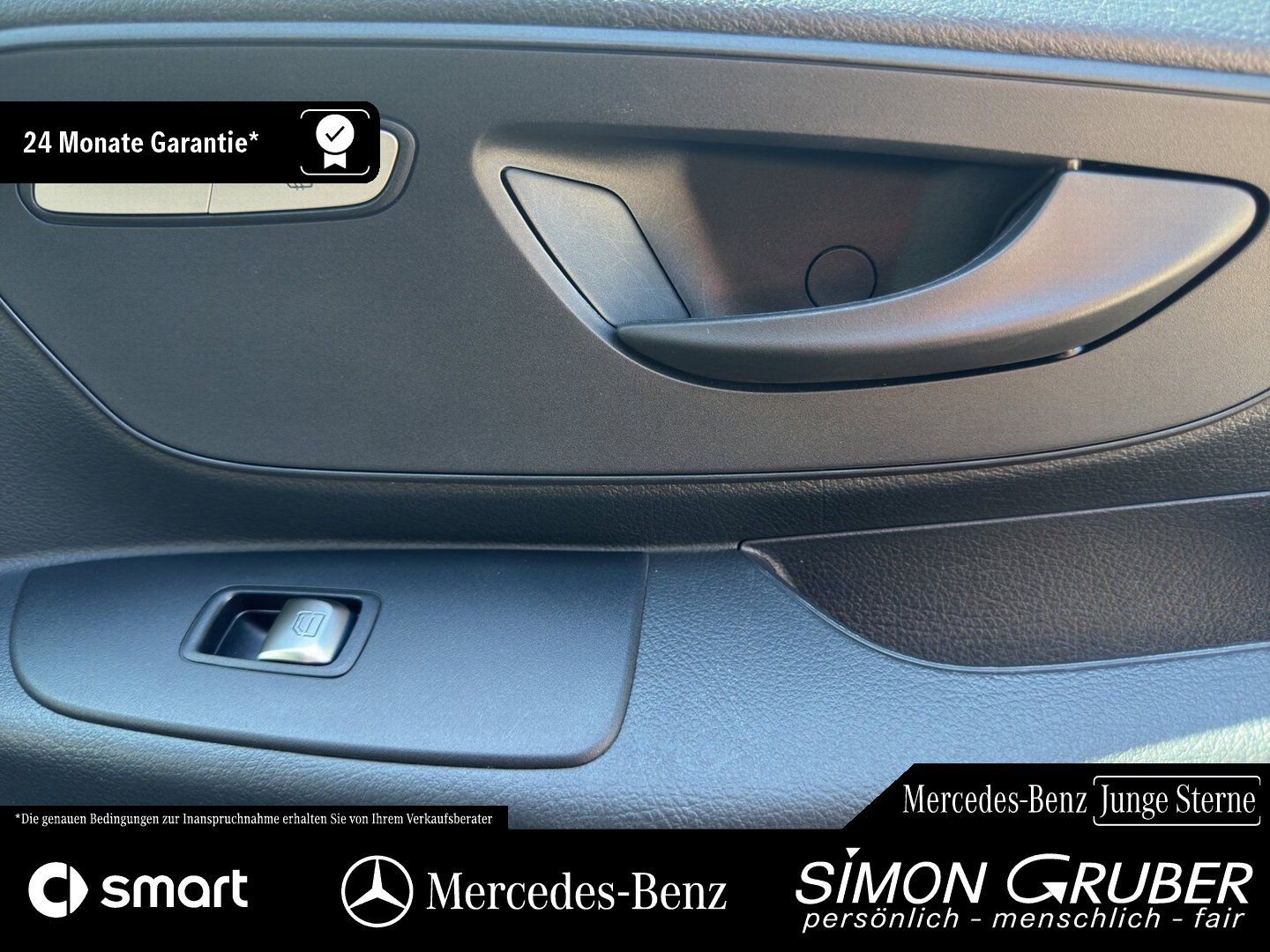 Fahrzeugabbildung Mercedes-Benz Vito 116 Tourer PRO Extralang 2Klima AHK 9Sitzer