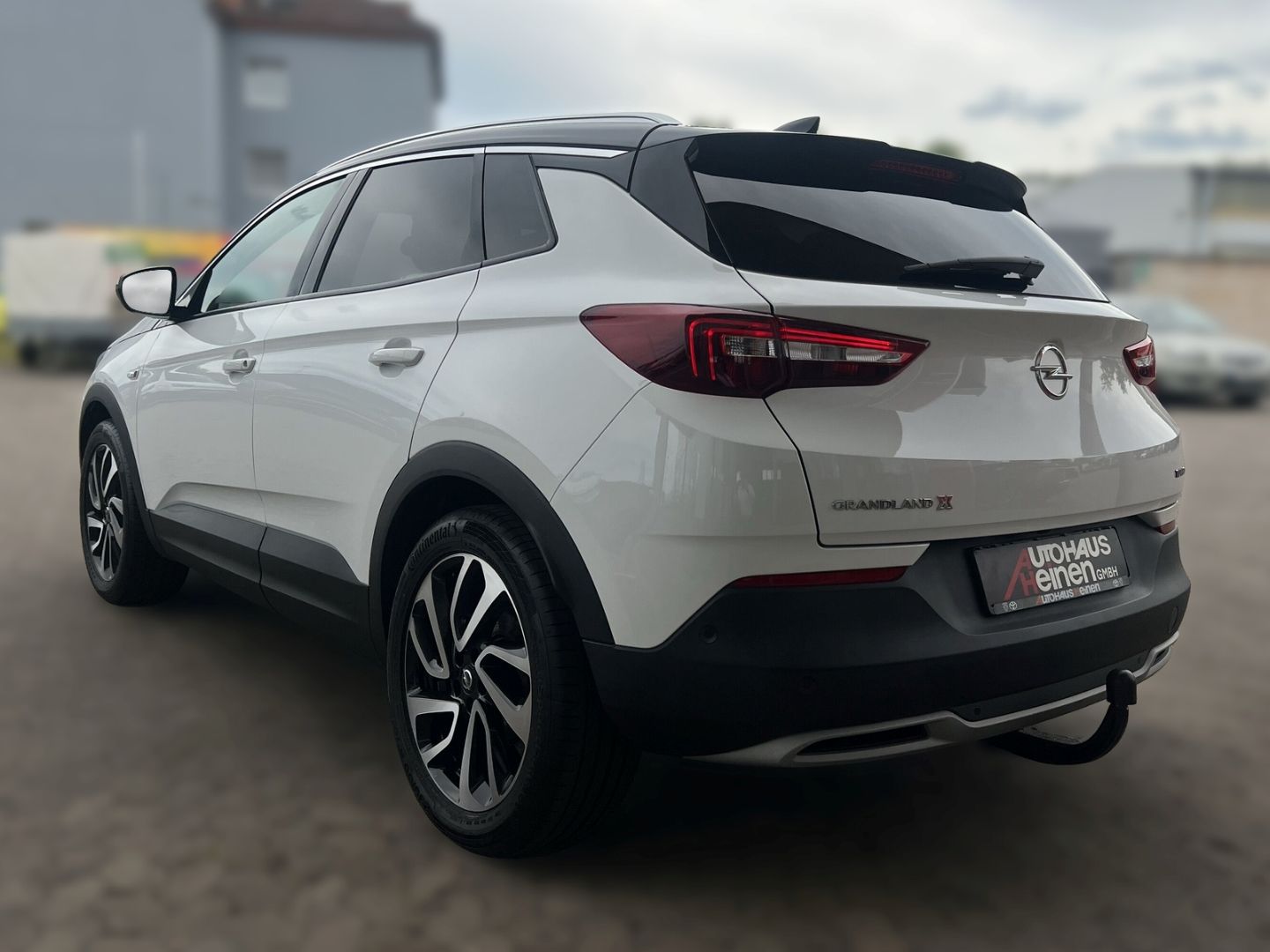 Fahrzeugabbildung Opel Grandland Ultimate 1.2 Turbo Navi Soundsystem 3