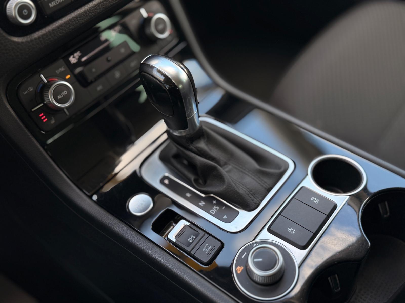 VOLKSWAGEN TOUAREG V6 3.0 TDI 262CH - 4 MOTION - BVA - HAYON ÉLECTRIQUE