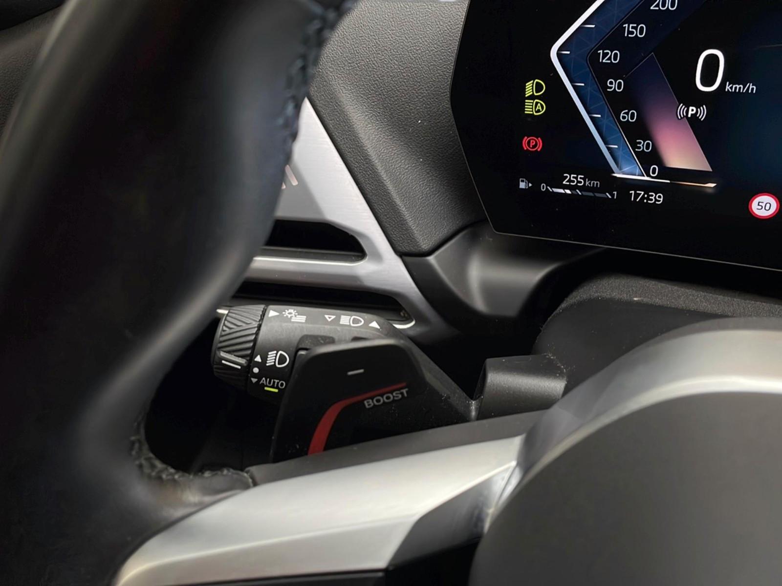 BMW 1 Series i M Sport HUD 360° KZU QI 2ZK DA SHZ adp. LED, миниатюра 20