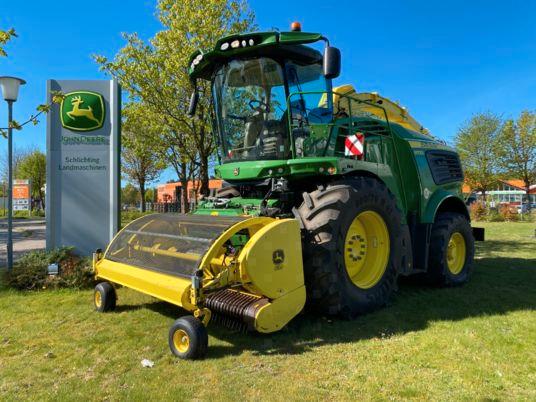 John Deere 9700 i