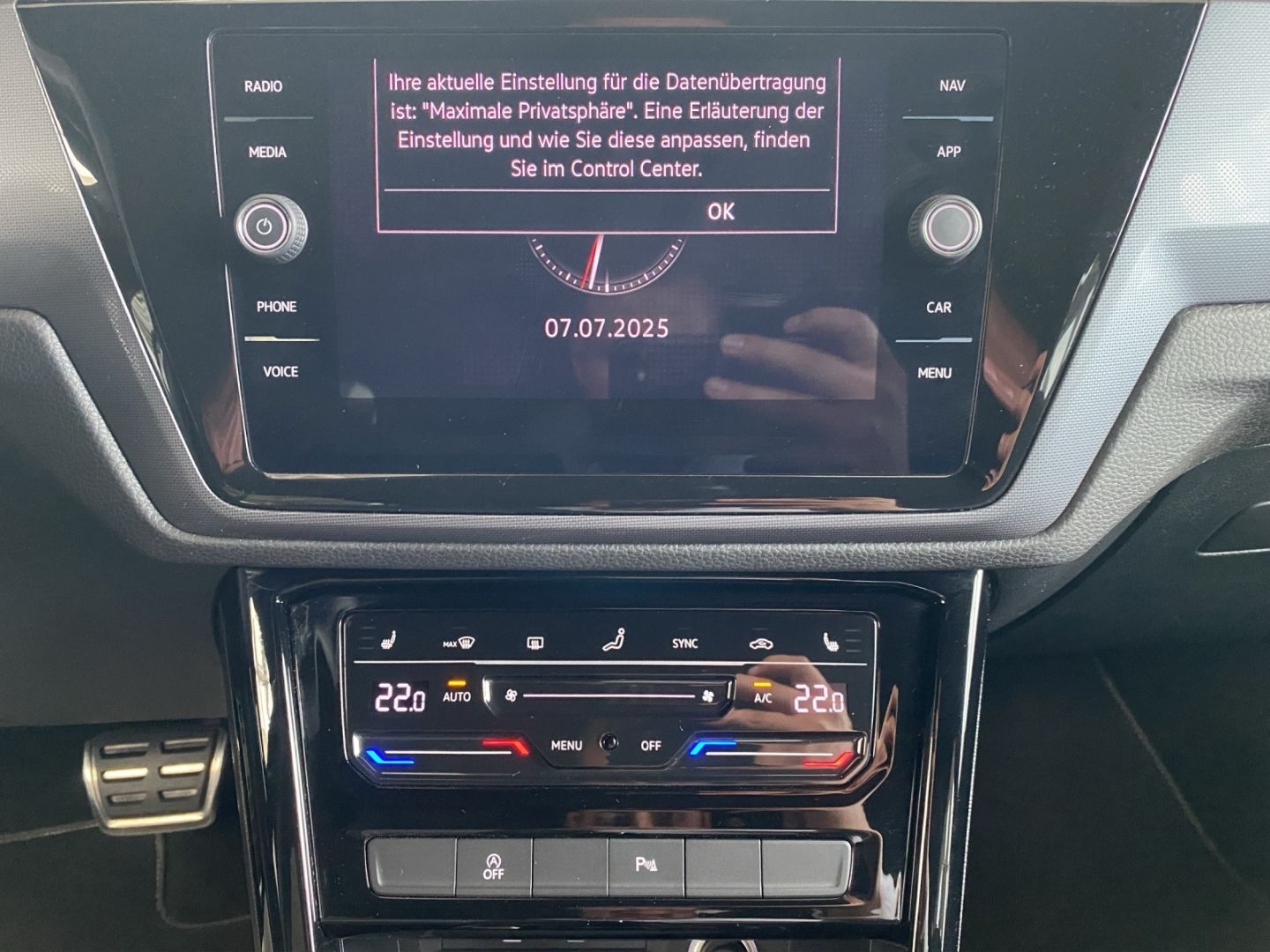 Touran Highline R-Line 1.5TSi DSG 110kW AHZV LED