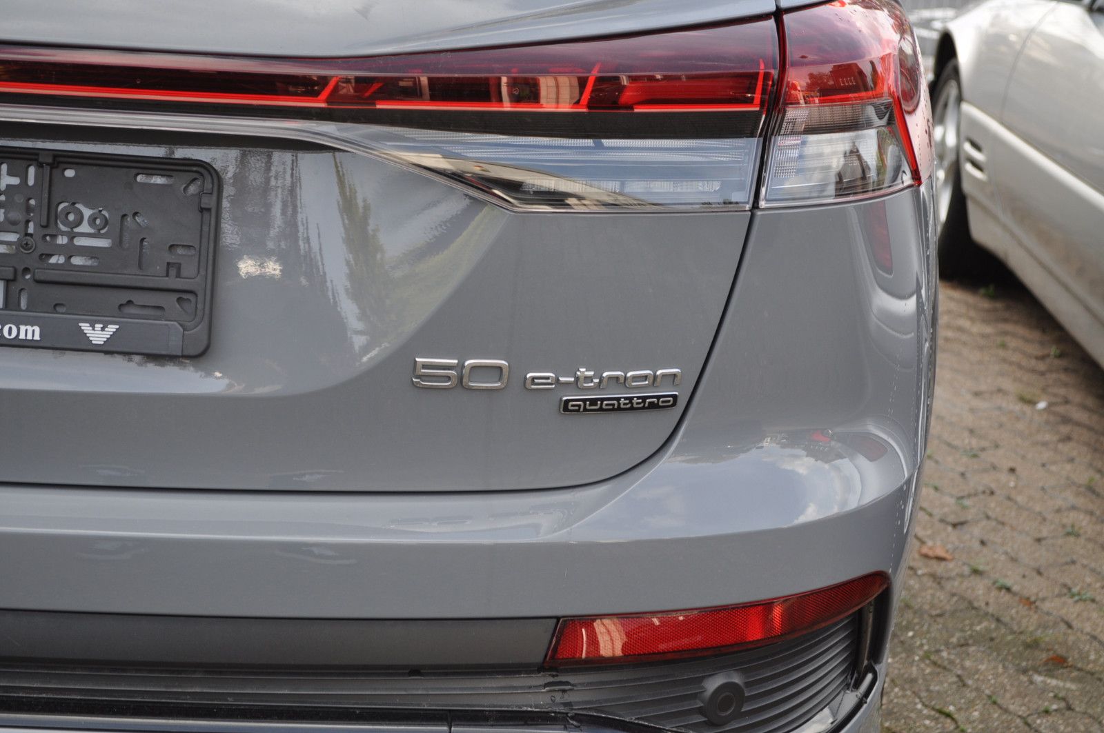 Fahrzeugabbildung Audi Q4 e-tron Sportback 50 e-tron quattro