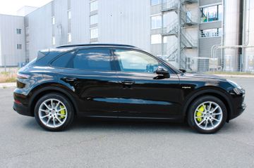 Porsche Cayenne - 6